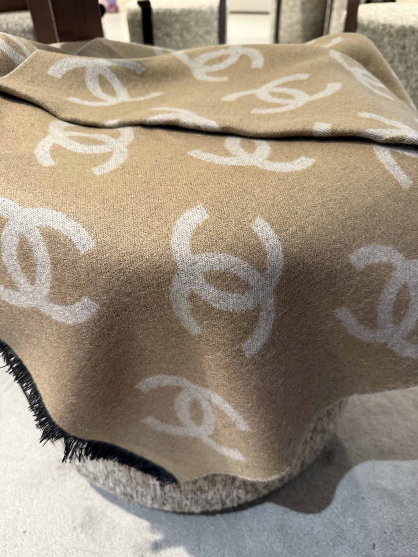 Ch**el scarf 70x205cm