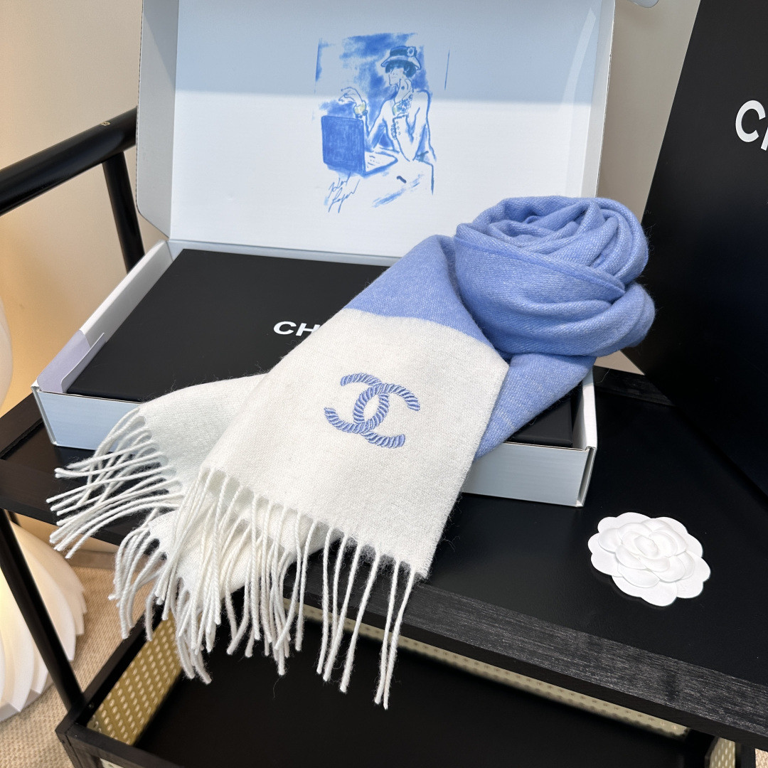 Ch**el scarf 35x180cm