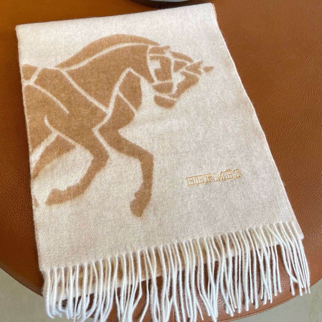 H**me5 scarf 30x180cm