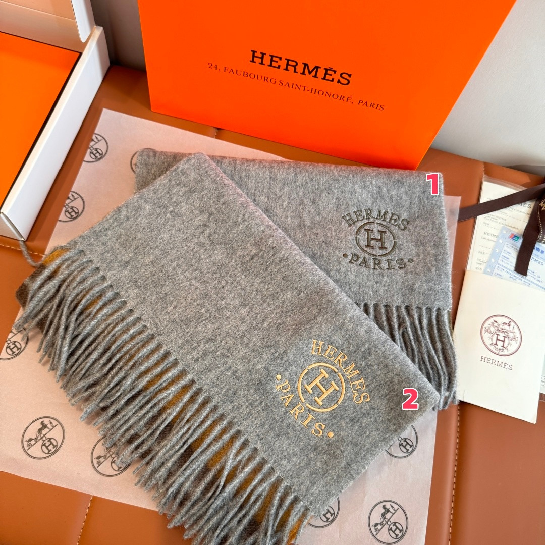 H**me5 scarf 30x180cm