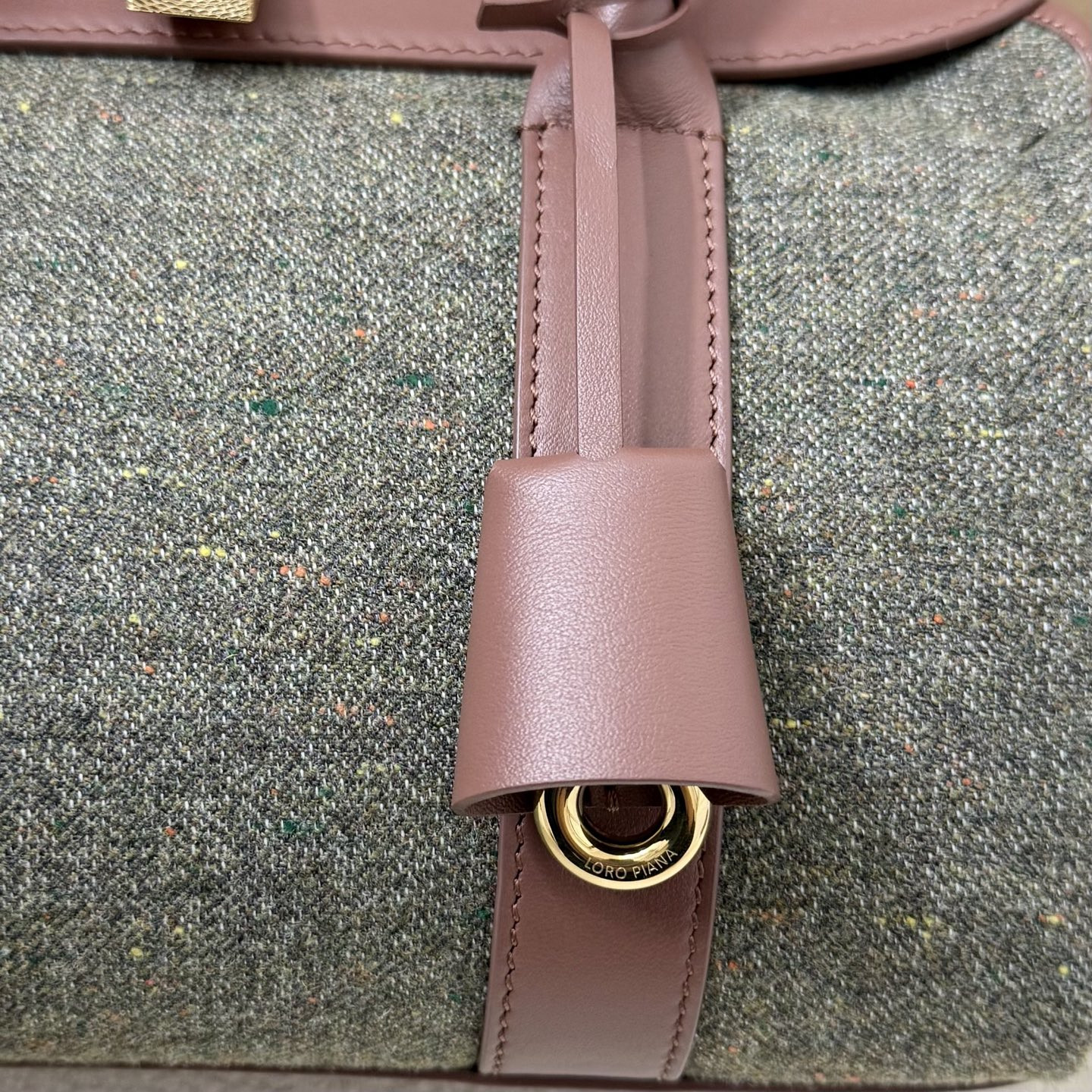 L0r0 P1ana Loom L25 25x18x12.5cm