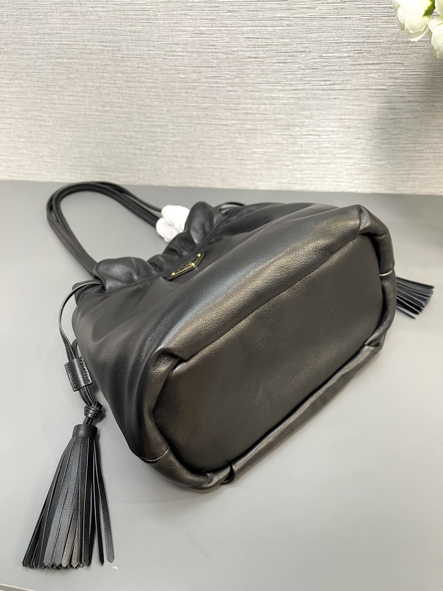 Pra*a Nappa Leather Shoulder Bag 24x25x11cm