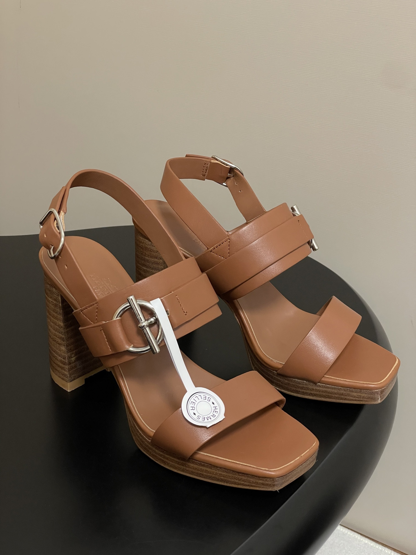 ua H**me5 keen 90 sandal