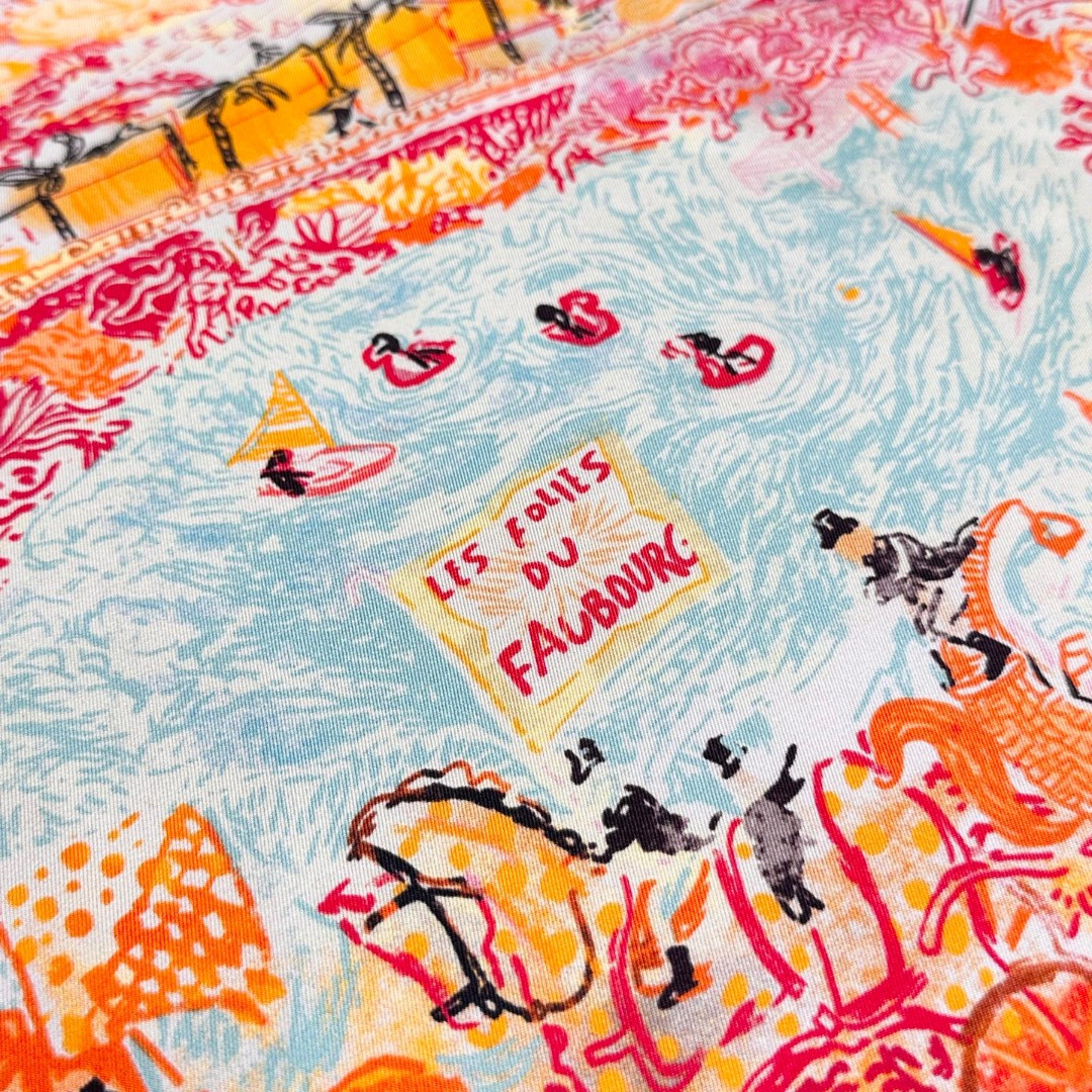 H**me5 silk scarf 88.5x88.5cm