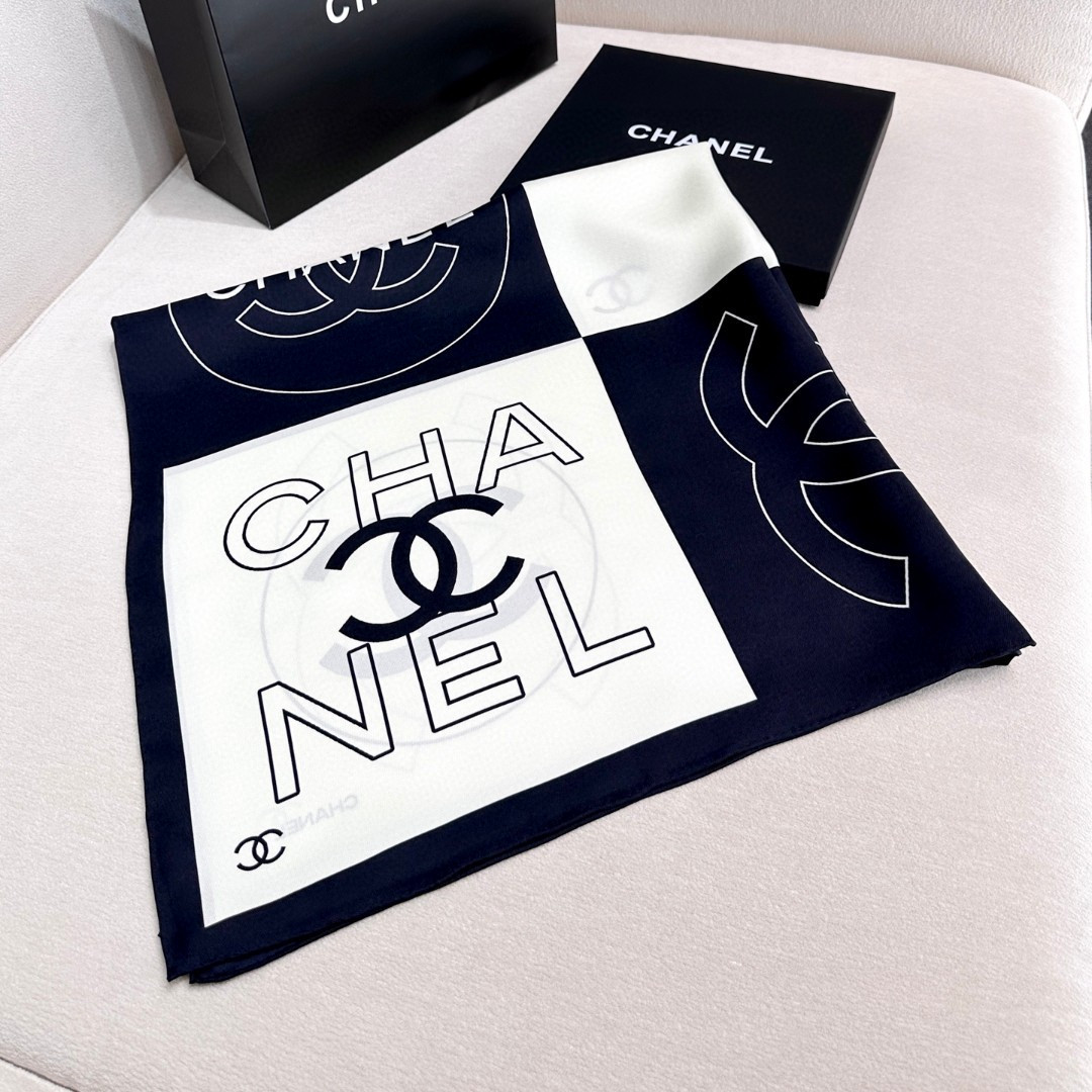 Ch**el silk scarf 90x90cm