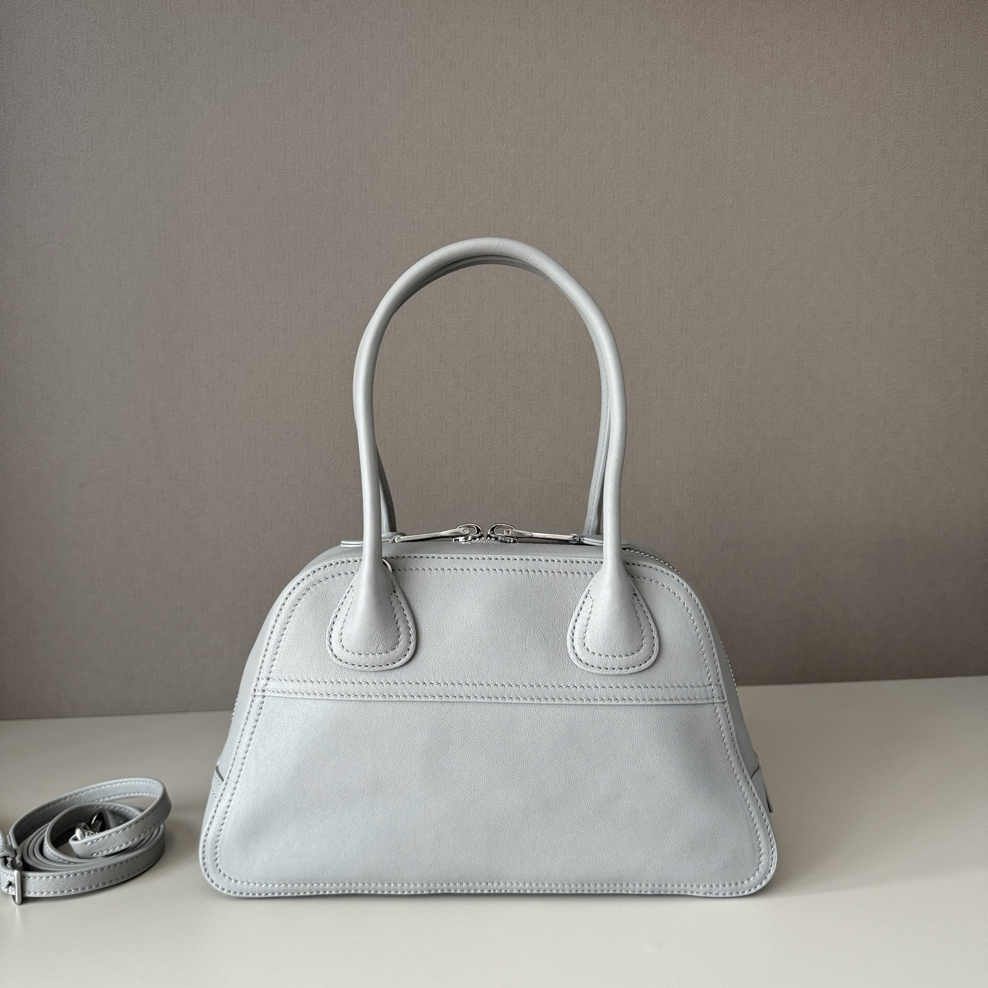 M1v M1v Vivant Nappa Leather Bag 17x28x9.5cm