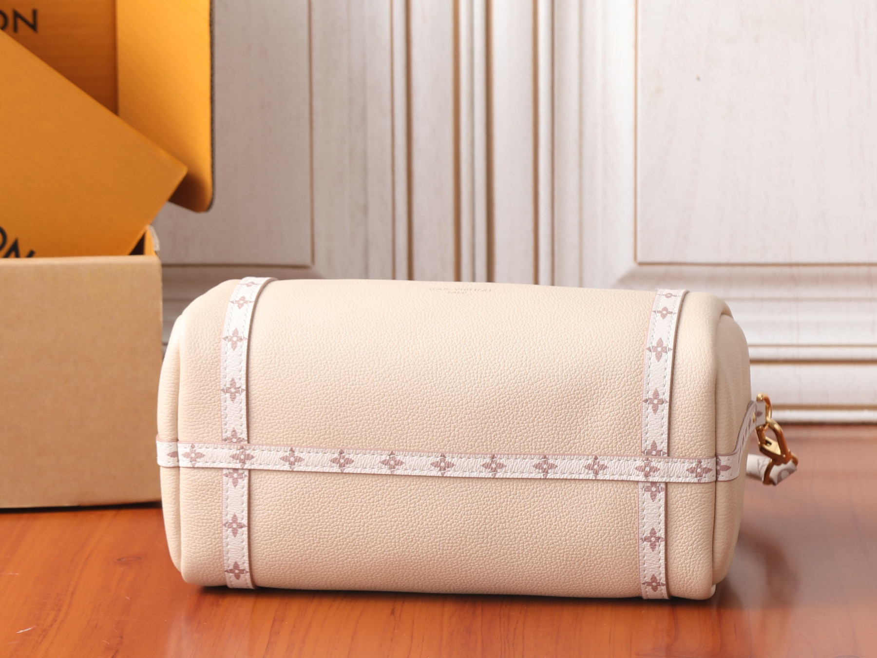 LV Express PM M2A393 26x17x13.5cm