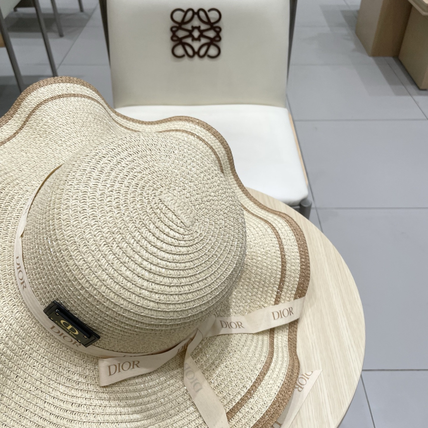 D10r Straw Hat 57cm Head Circumference