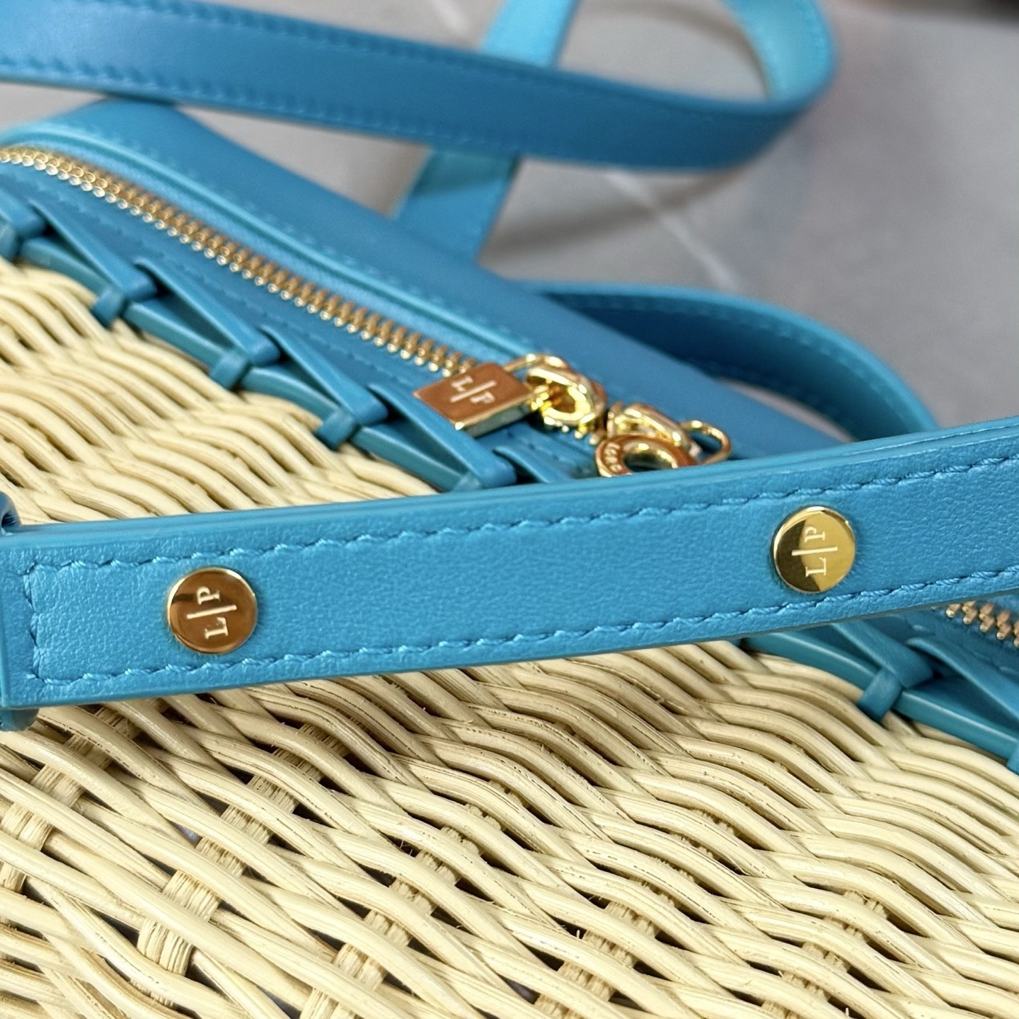L0r0 P1ana Extra Pocket L19 Wicker Bag 19 x 11.5 x 7cm
