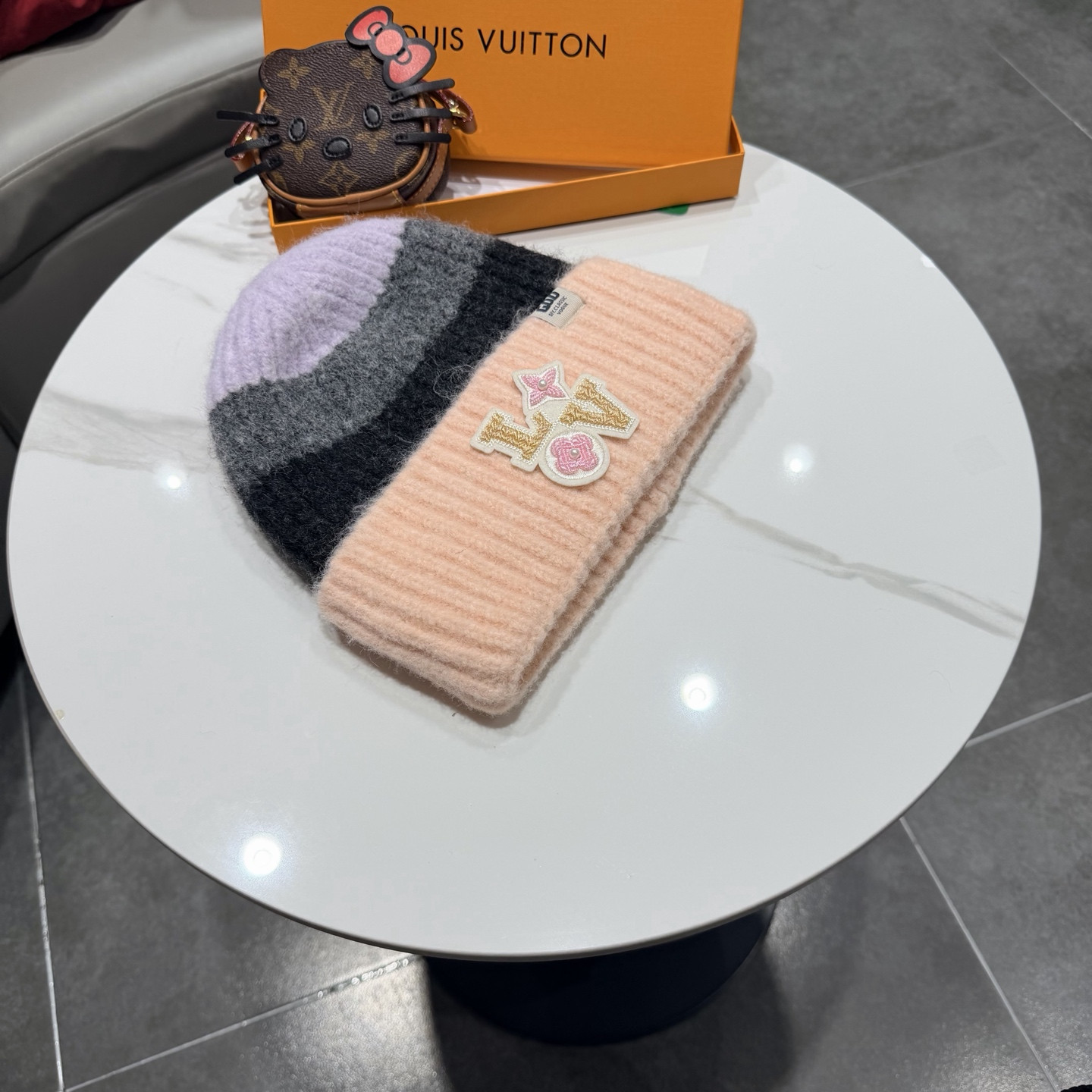 L0vis Vvtt0n Beanie