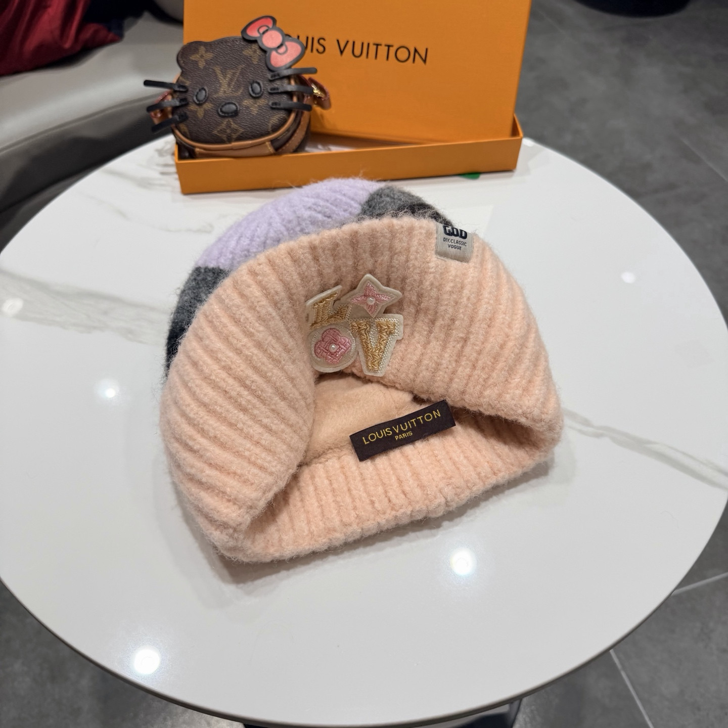 L0vis Vvtt0n Beanie