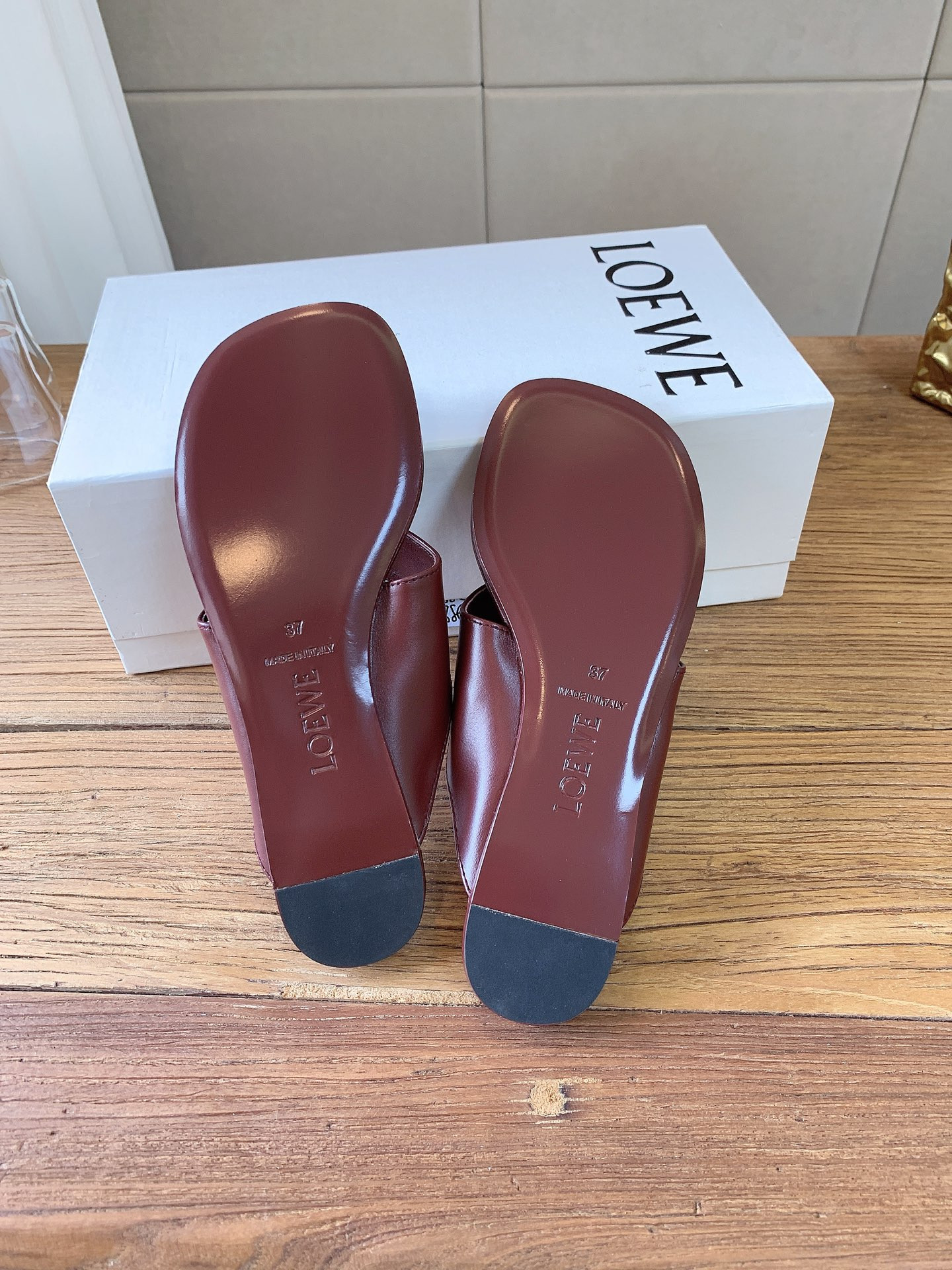 UA L0ew* Toggle Flat Sandal
