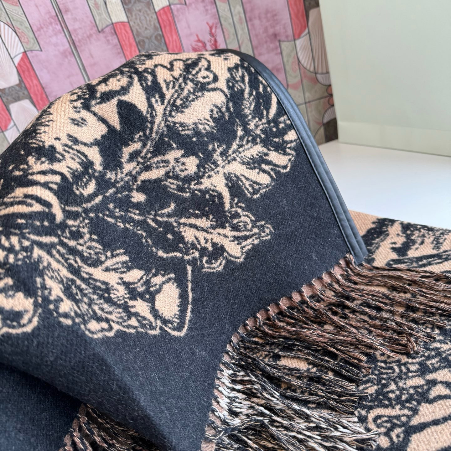 Bv*b*rry Shawl 140x140cm