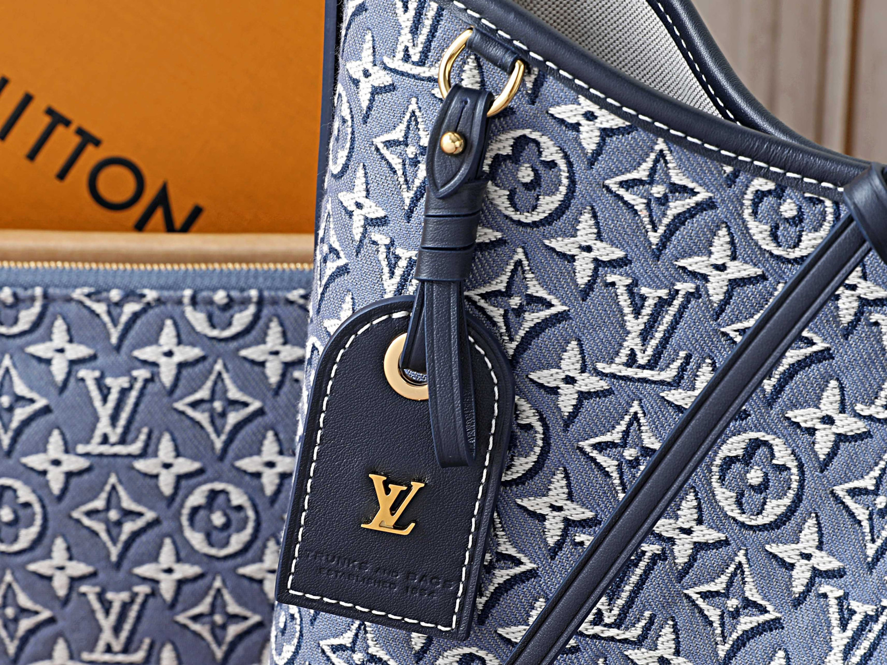 LV CarryAll PM M2A184 29 x 24 x 12 cm