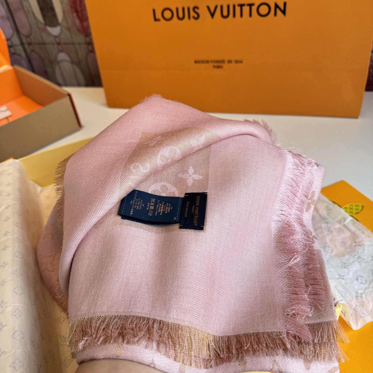 LV scarf 140x140cm