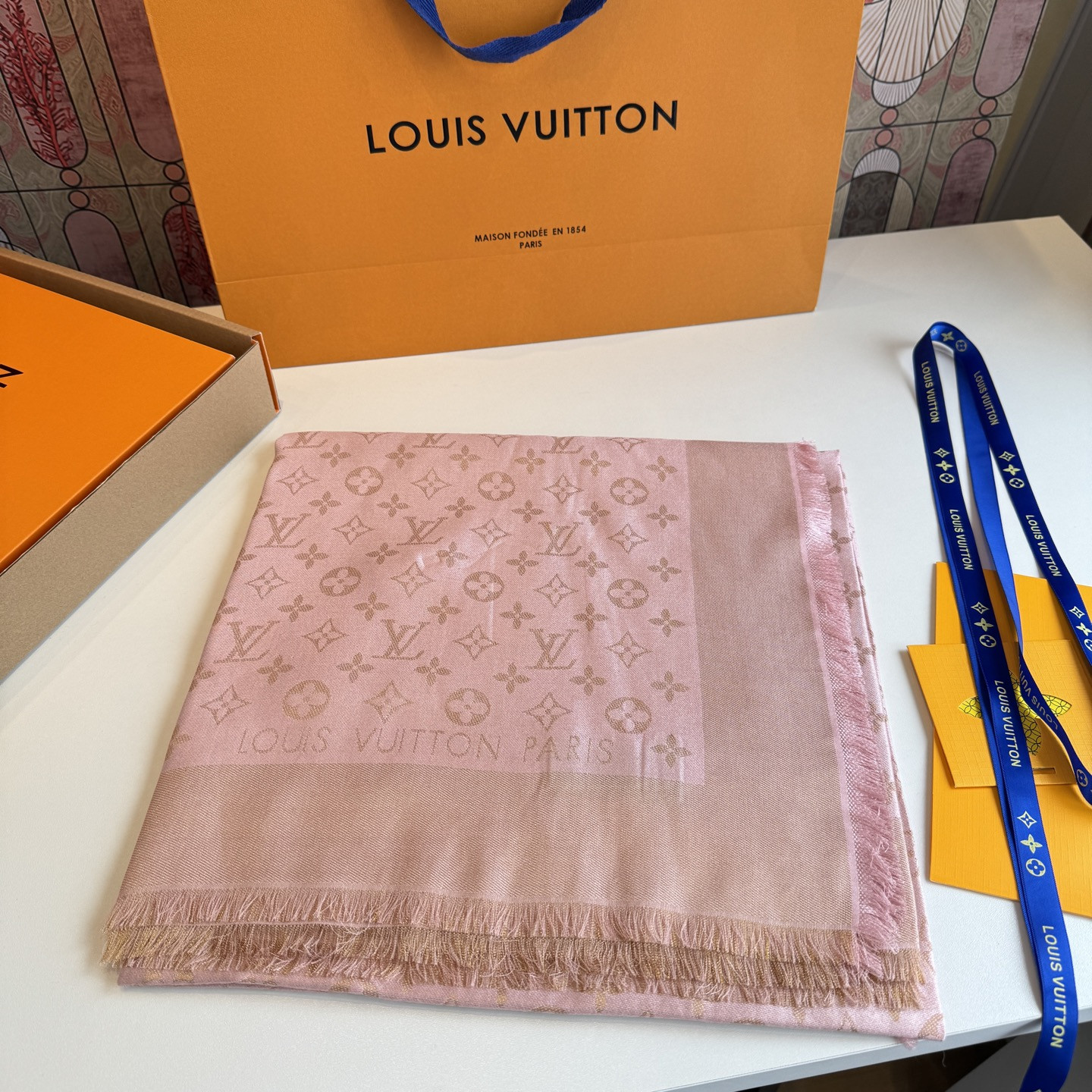 LV scarf 140x140cm