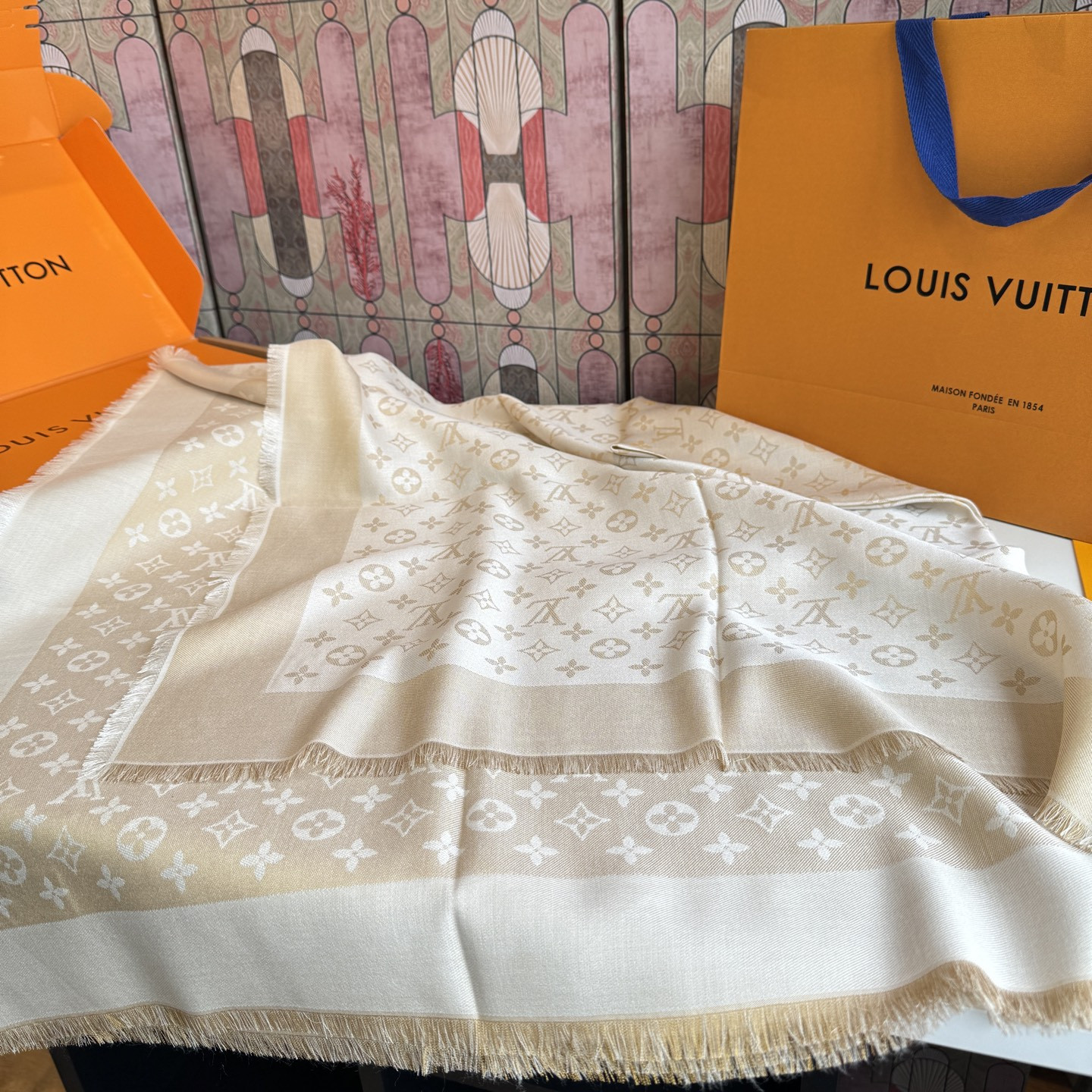 LV scarf 140x140cm