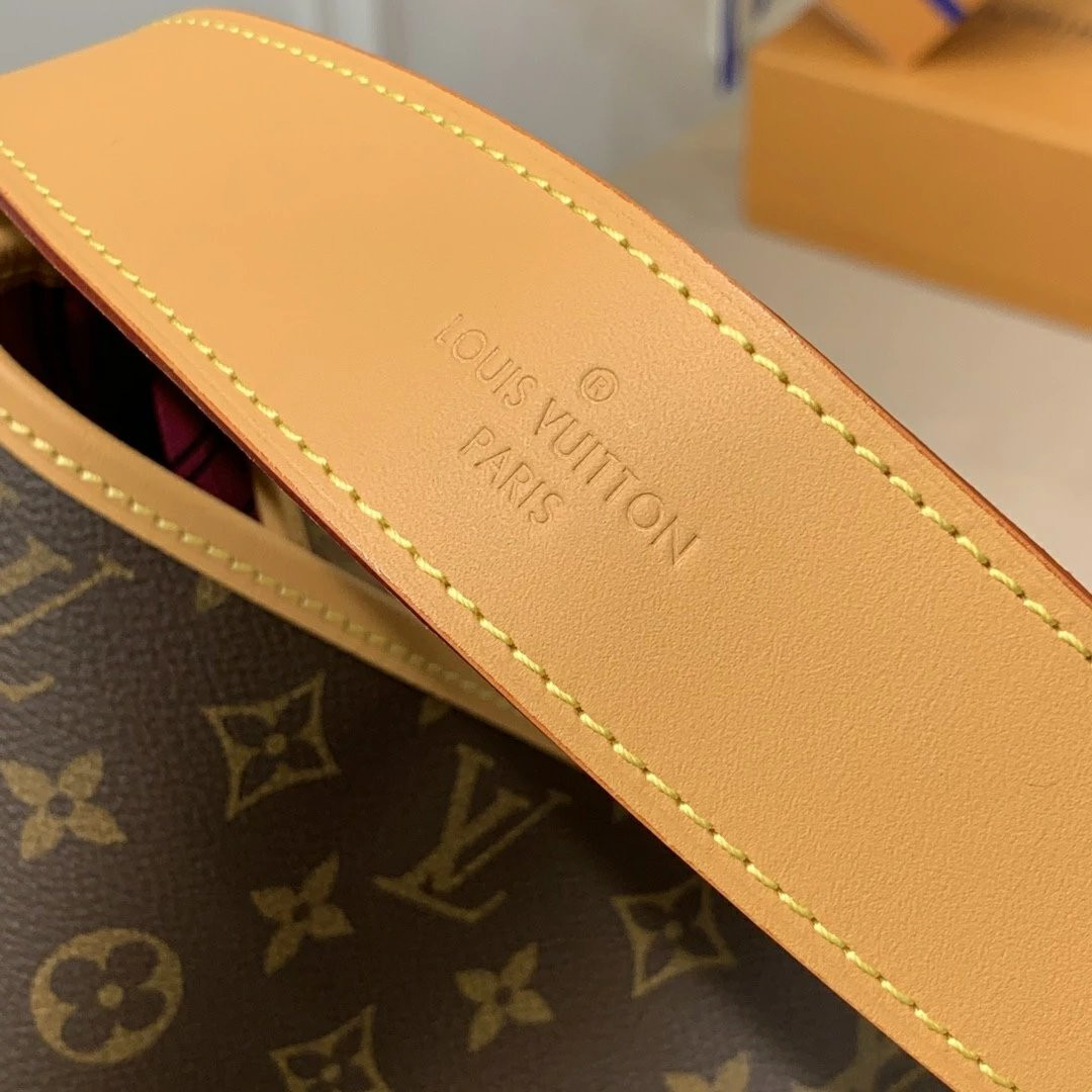 LV GRACEFUL M50156 42cm