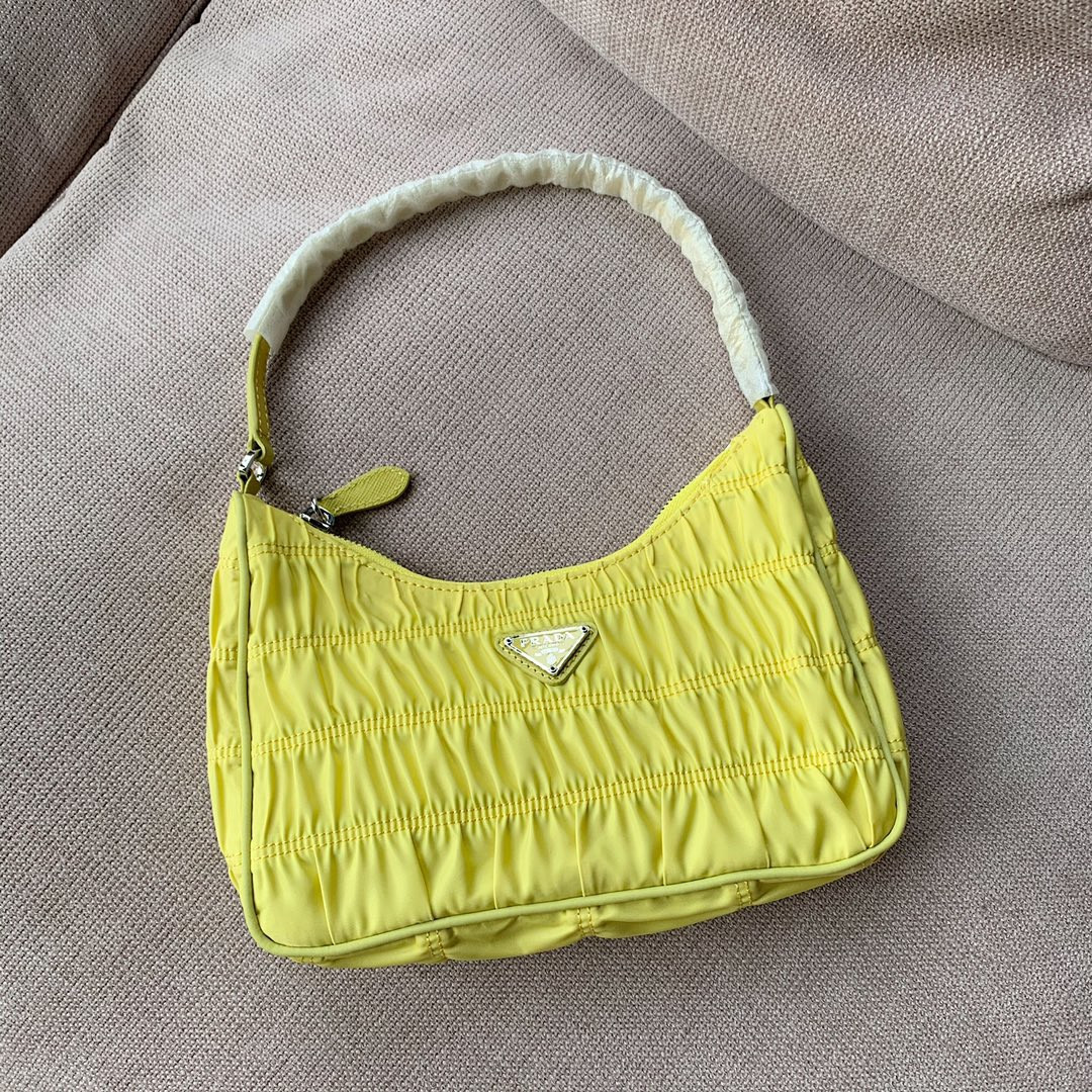 Re-Edition 2000 Nylon Mini Bag